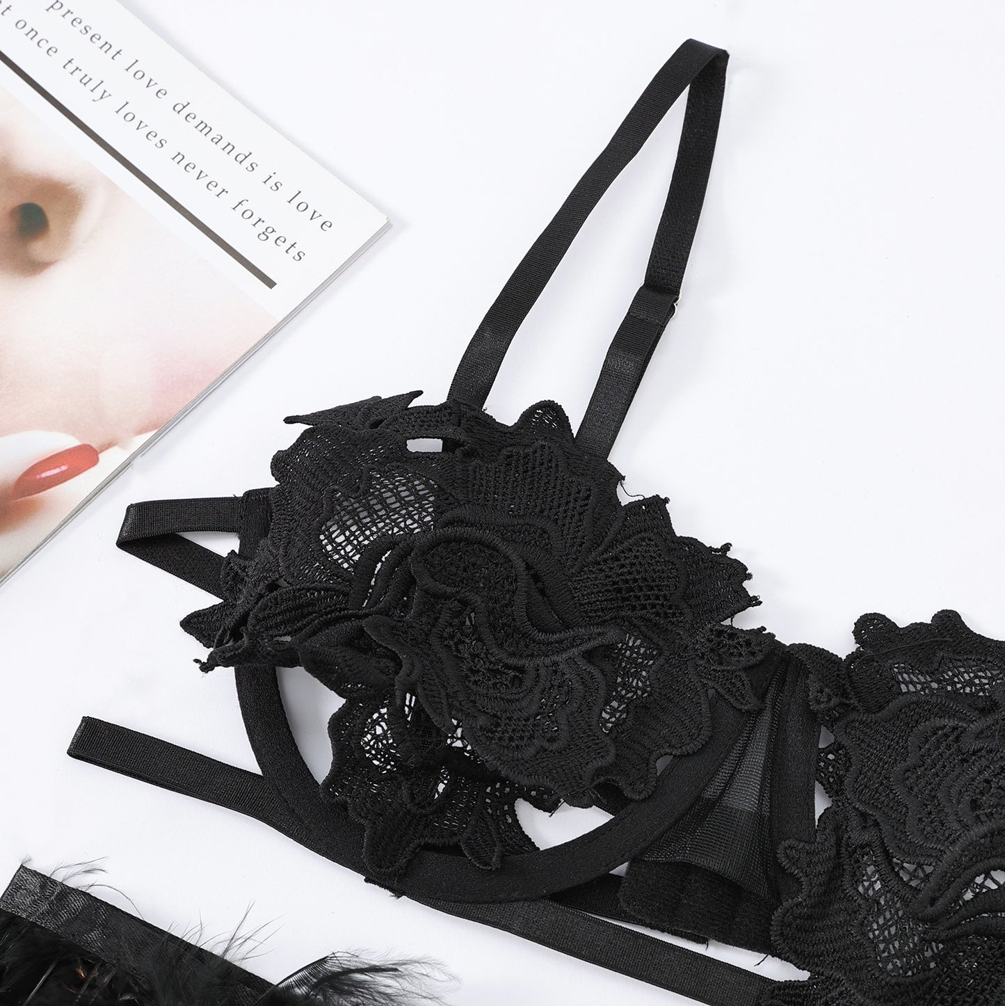 LADIES TWO PIECE LINGERIE SET BLACK (SIZE S-L)