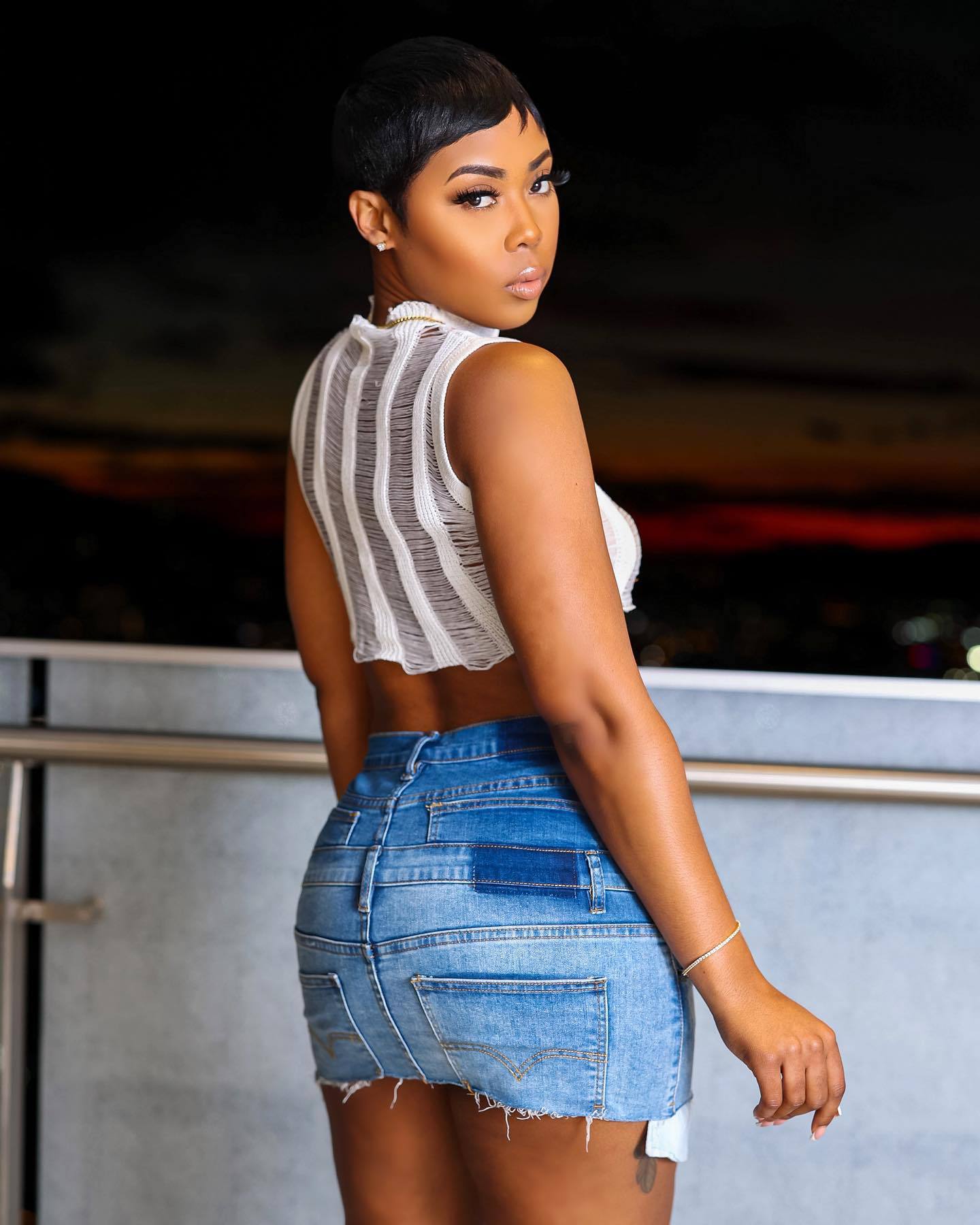 LADIES SEXY CROP TOP BLACK / WHITE / BROWN / LIGHT BLUE (SIZE S-XL)