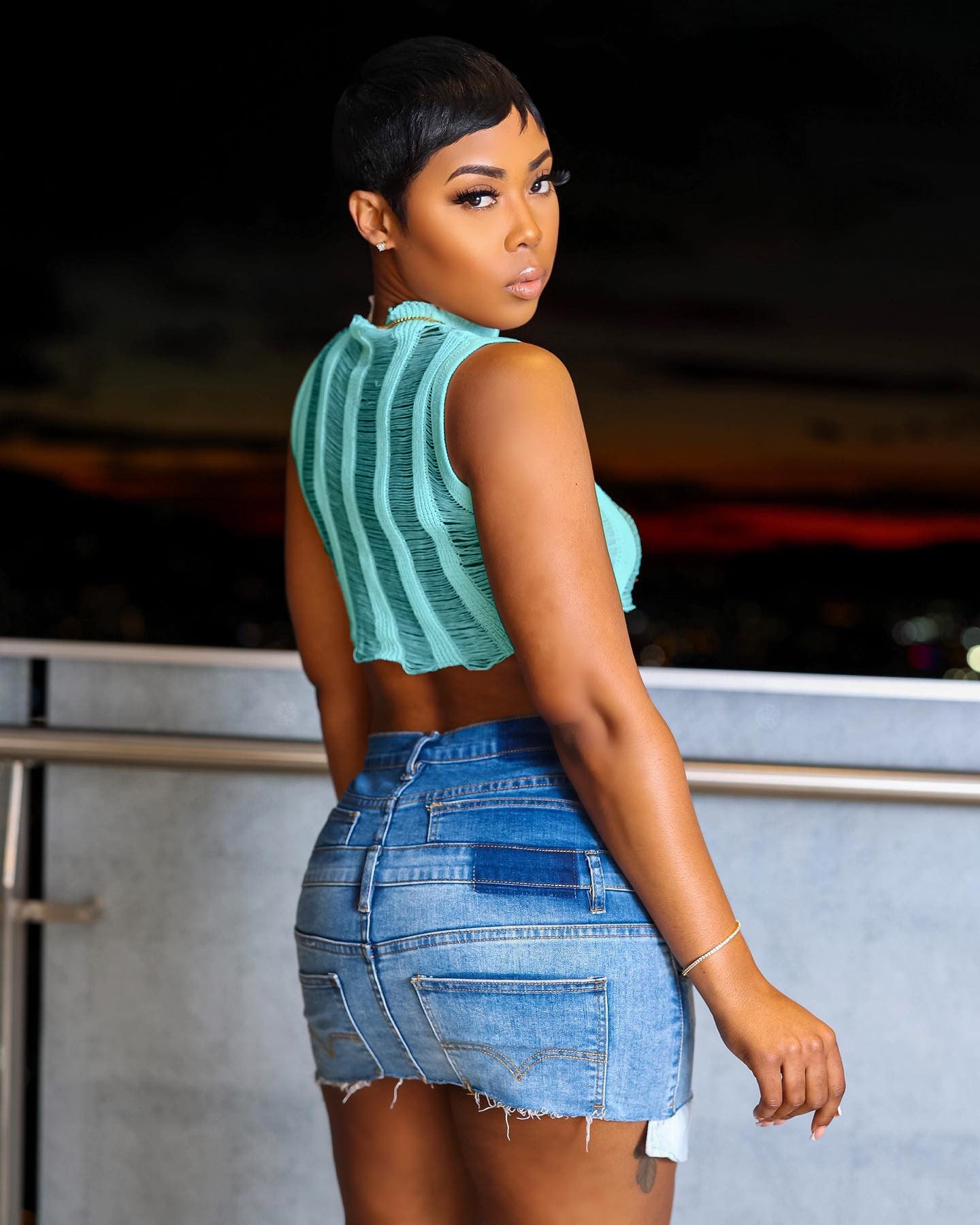 LADIES SEXY CROP TOP BLACK / WHITE / BROWN / LIGHT BLUE (SIZE S-XL)