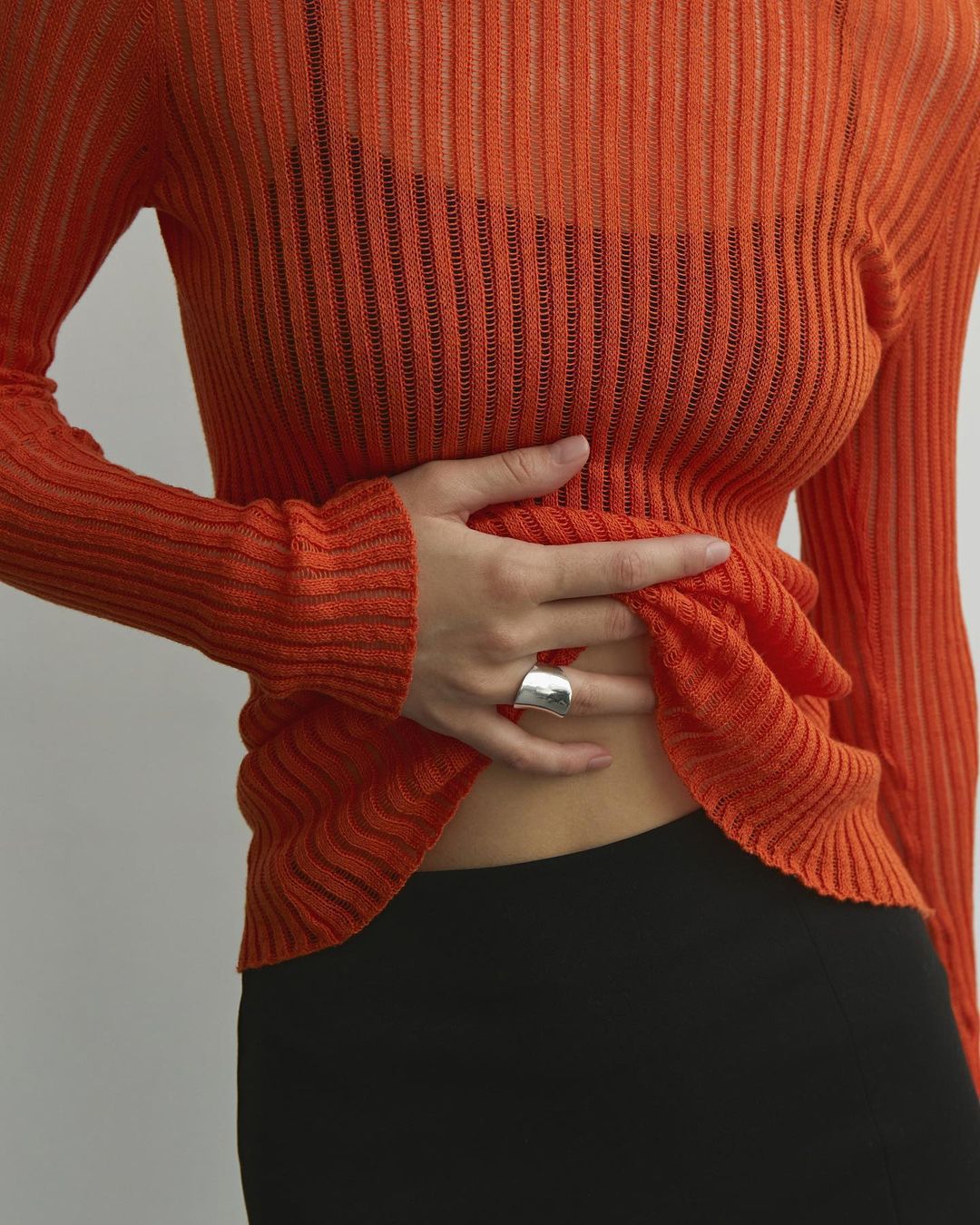 LADIES LONG SLEEVE KNITTED TOP WHITE / BLACK / ORANGE / GRAY (SIZE S-L)