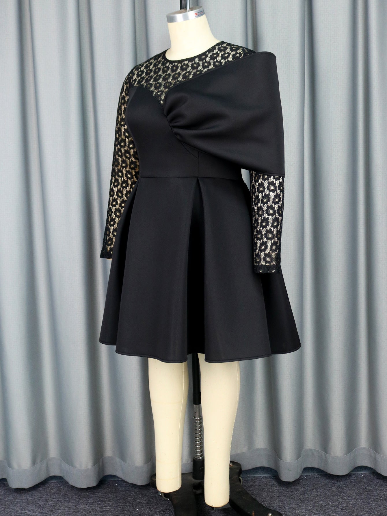 LADIES PLUS SIZE LONG SLEEVE DRESS BLACK (SIZE S - 4XL)
