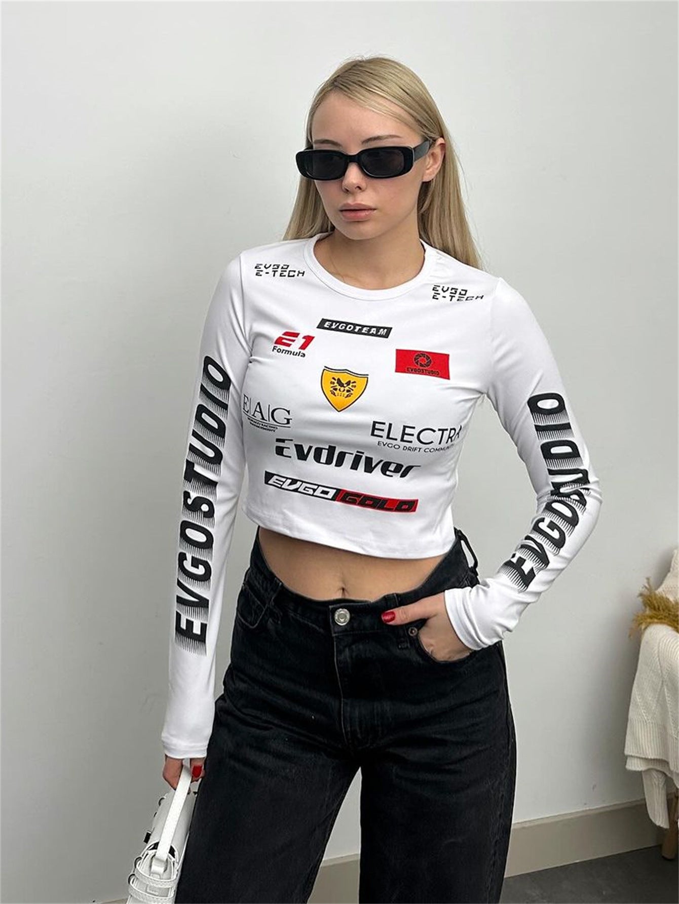 LADIES LONG SLEEVE CROPPED T-SHIRT WHITE (SIZE S - L)