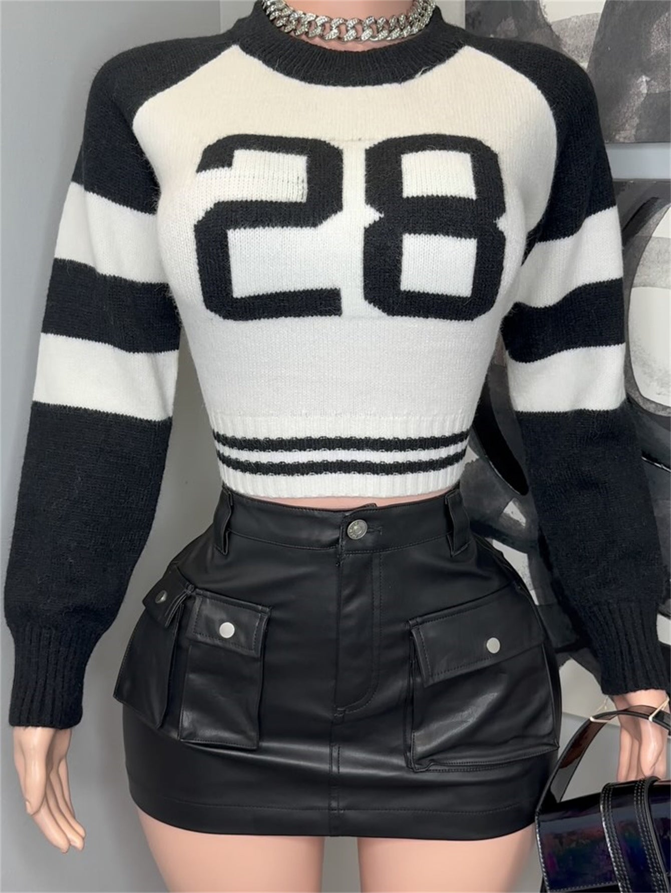 LADIES LONG SLEEVE CROPPED SWEATER BLACK (SIZE S - L)