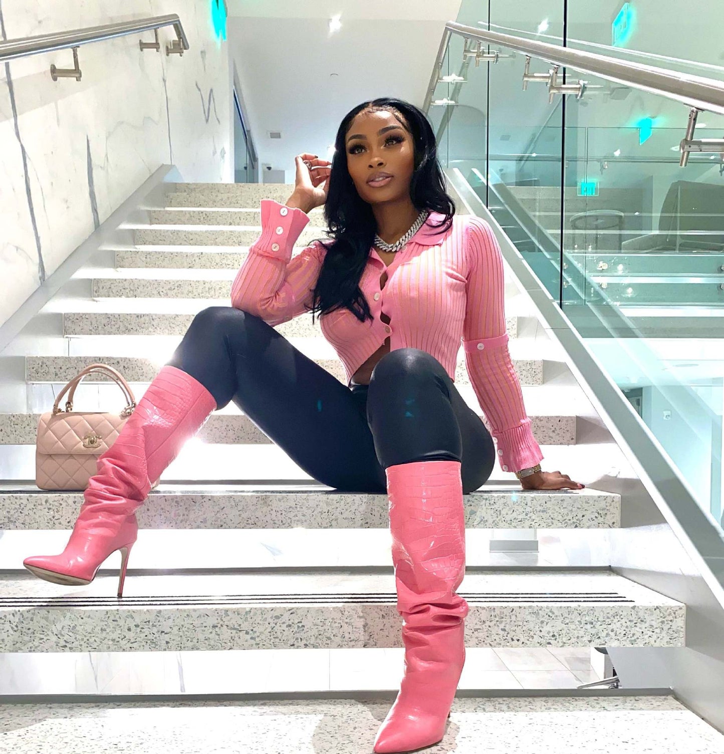 LADIES LONG SLEEVE CROPPED SWEATER PINK FREE SIZE