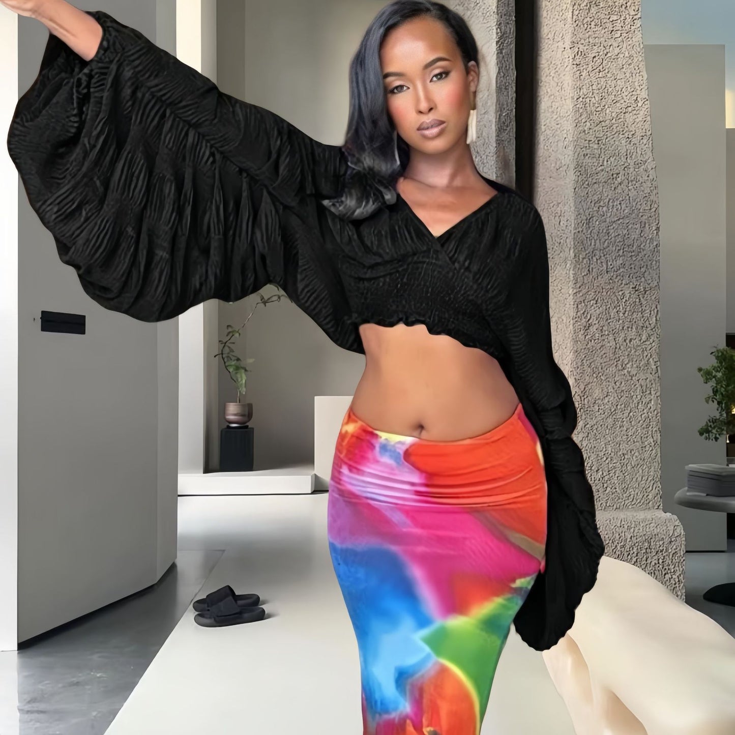 LADIES LONG SLEEVE CROP TOP BLACK (SIZE S - XL)