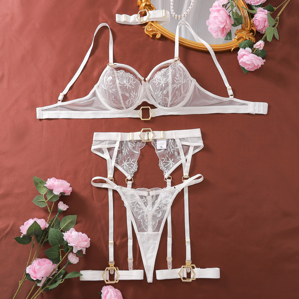 LADIES FIVE INTIMATE PIECE LINGERIE SET WHITE (SIZE S - L)