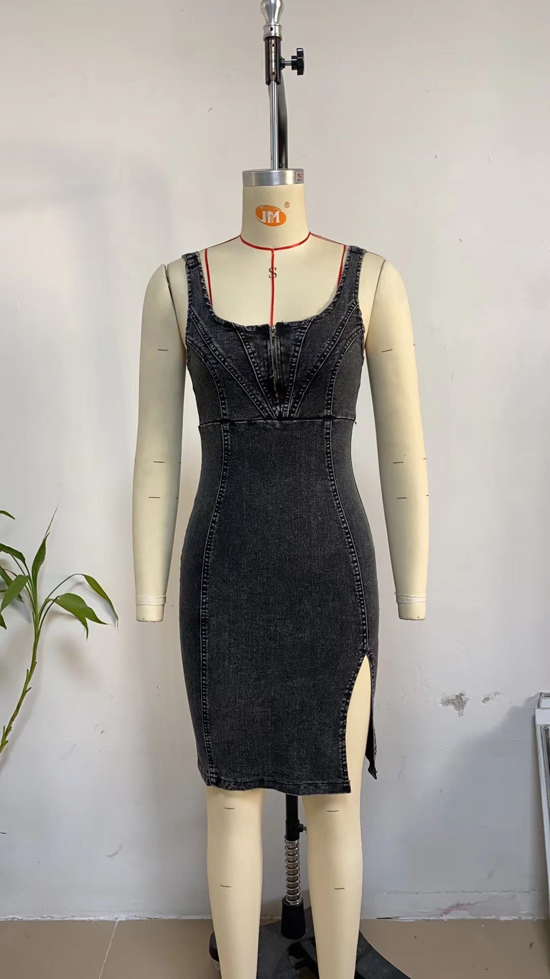 LADIES SLEEVELESS DENIM DRESS WITH SLIT LIGHT BLUE DENIM / BLACK DENIM (SIZE S - XL)
