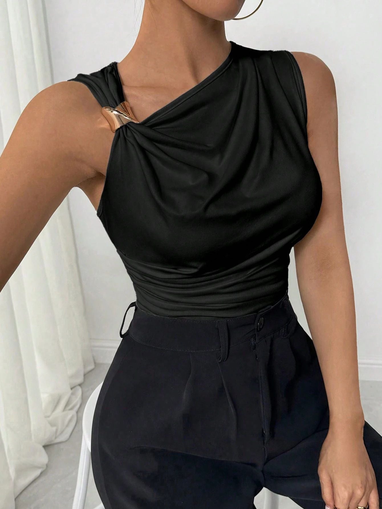 LADIES SLEEVELESS TOP BLACK (SIZE S - 2XL)