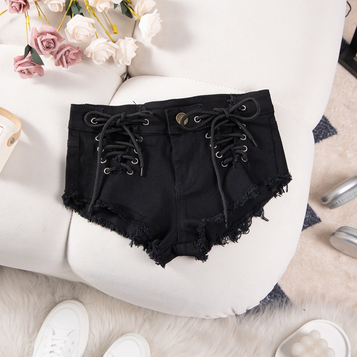 LADIES PLUS SIZE STRETCHY DENIM SHORTS WHITE / BLACK (SIZE S - XL)