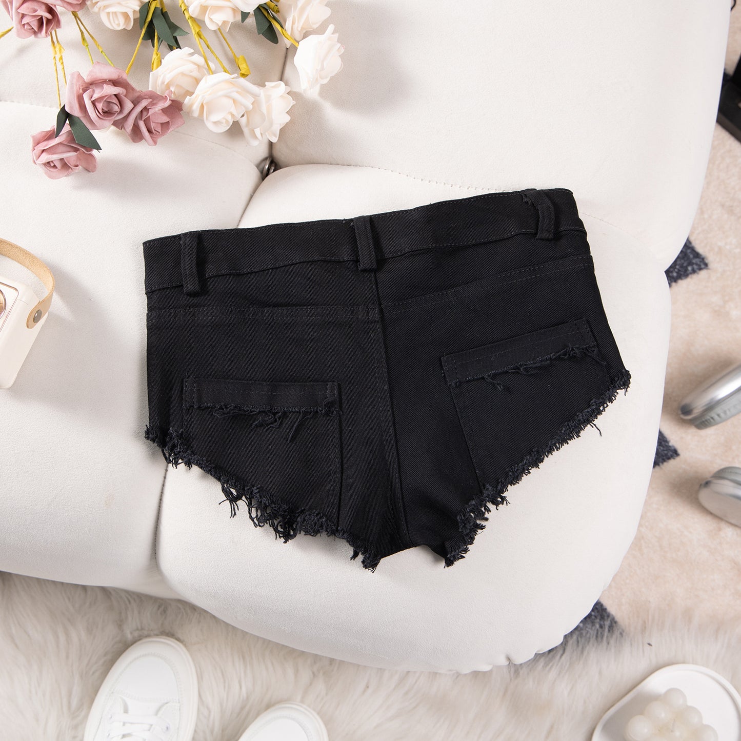LADIES PLUS SIZE STRETCHY DENIM SHORTS WHITE / BLACK (SIZE S - XL)