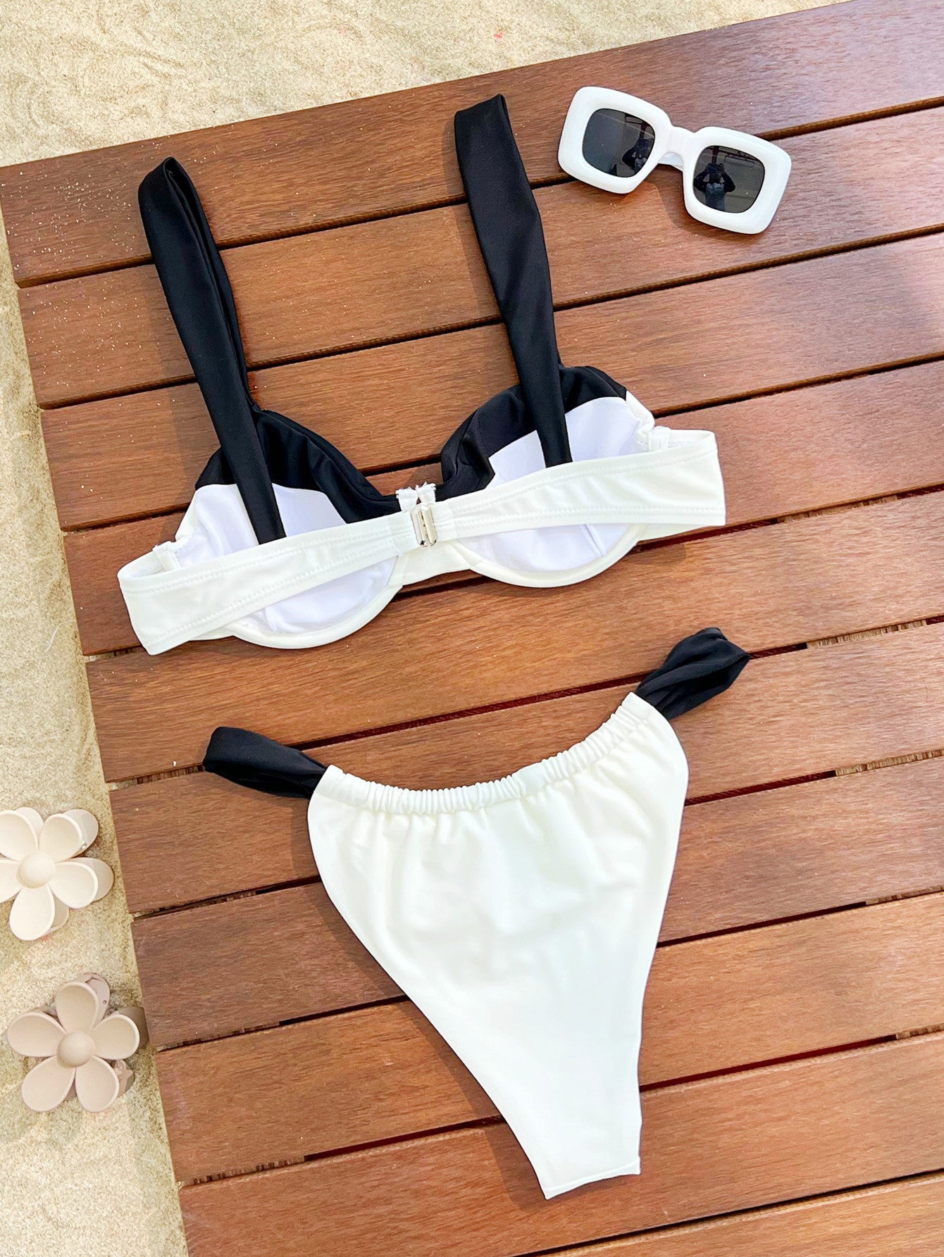 LADIES TWO PIECE BIKINI SWIMWEAR WHITE SIZE S - L)