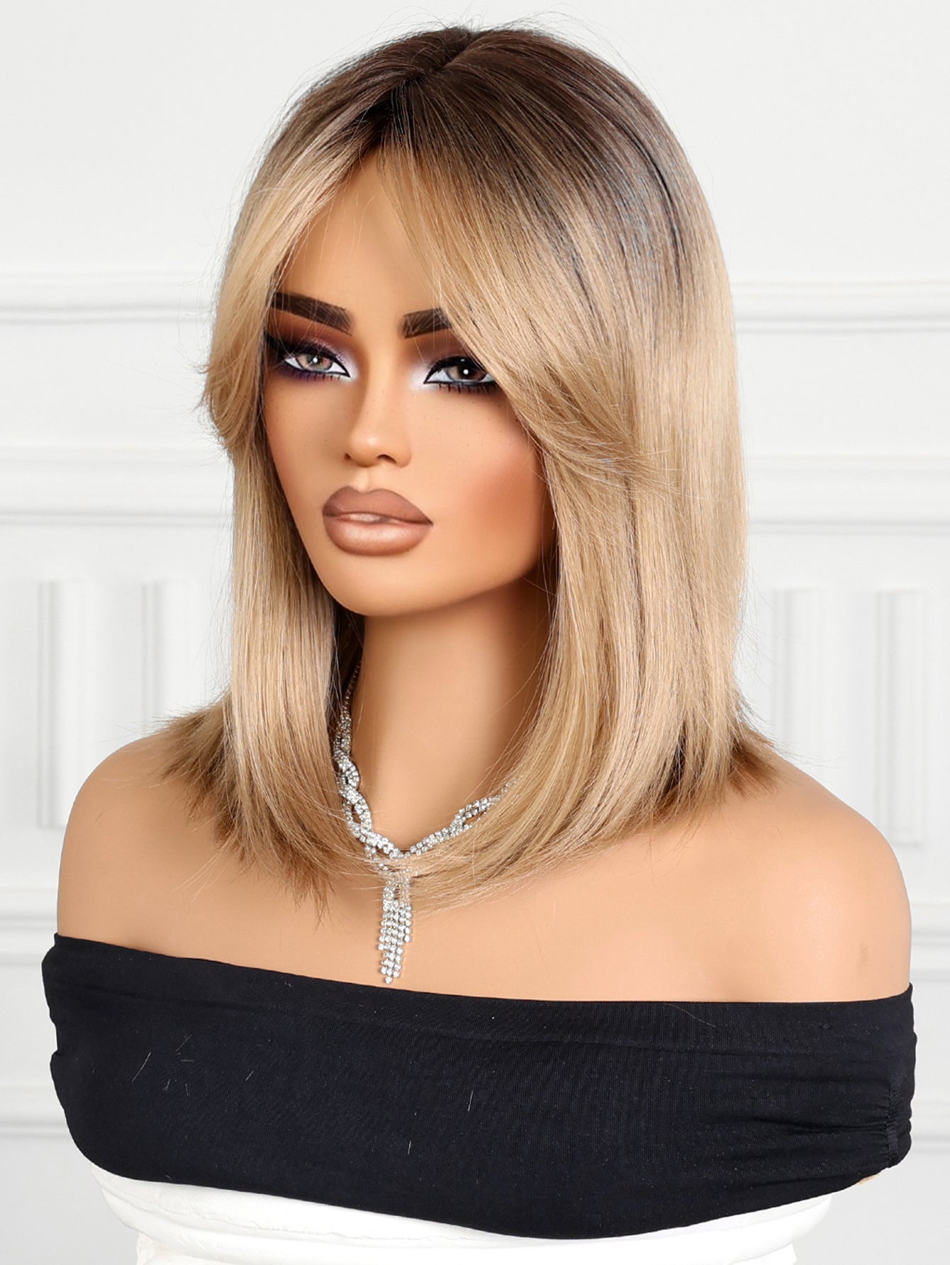 BROWN SHOULDER LENGTH SYNTHETIC WIG BROWN BLONDE