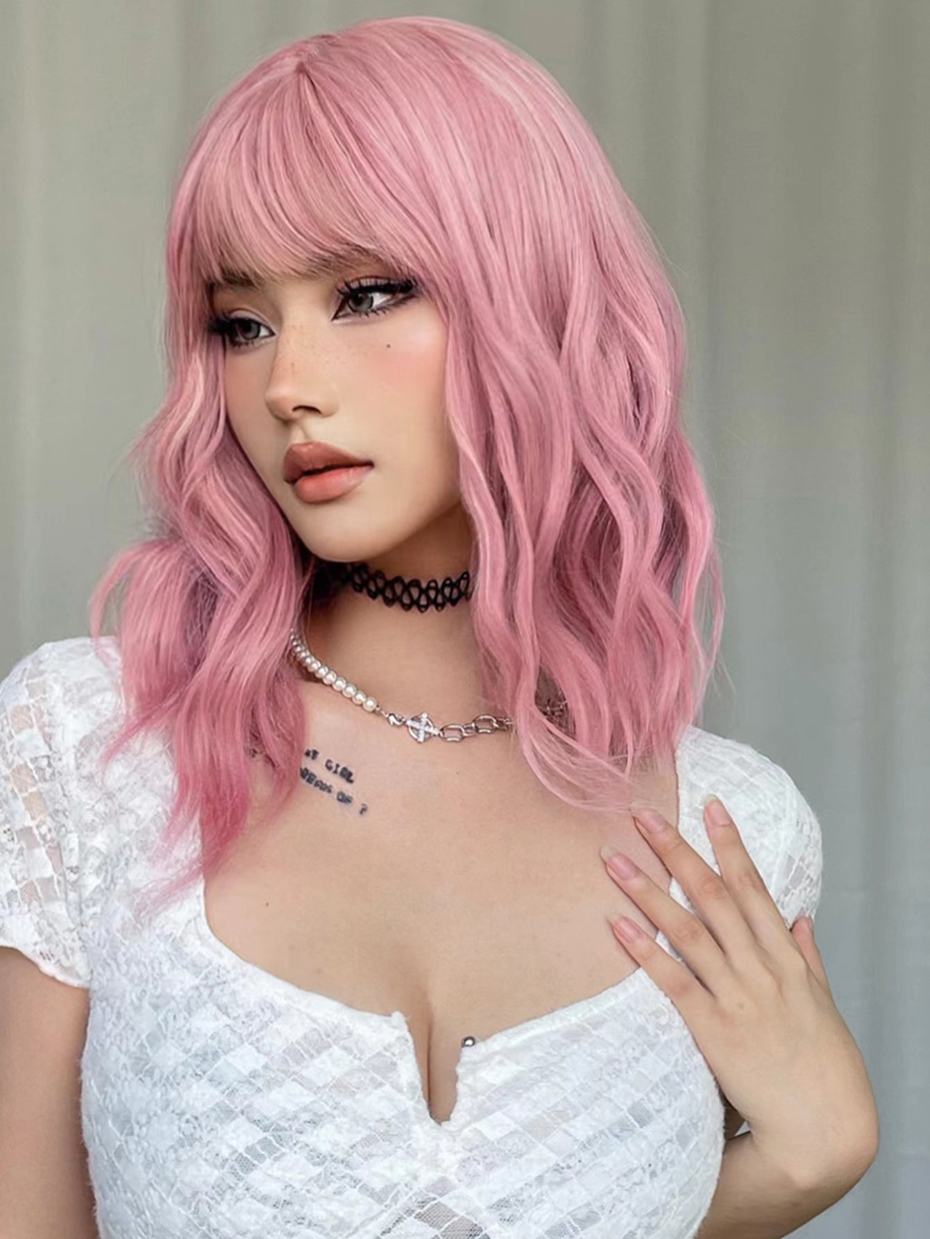 LADIES SHOULDER LENGTH CURLY WIG PINK / WHITE BLONDE FREE SIZE