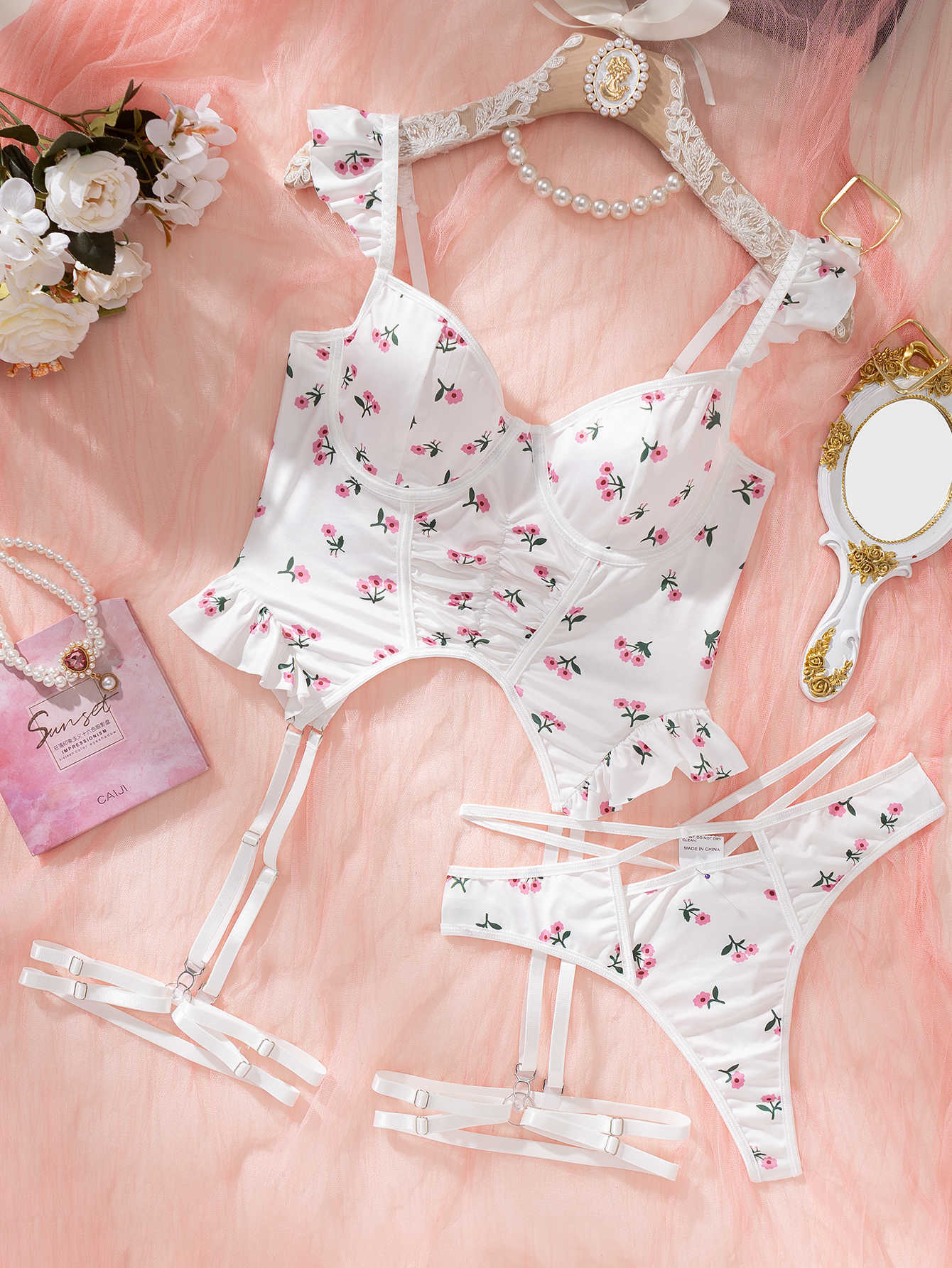 LADIES INTIMATE LINGERIE SET WHITE (SIZE S - L)