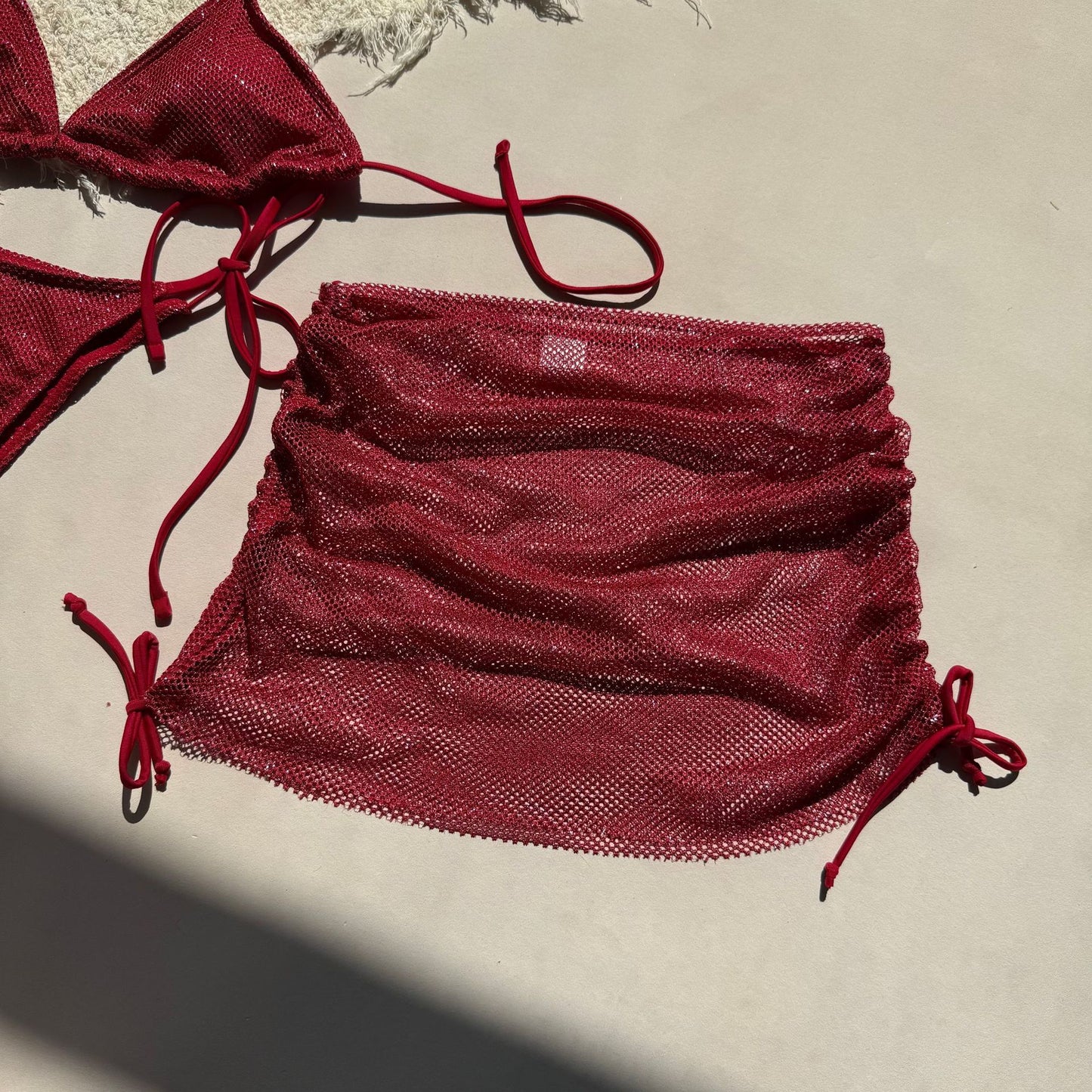 LADIES THREE PIECE BIKINI SWIMWEAR BEACHWEAR SET DARK RED / BLACK / WHITE (SIZE S - L)