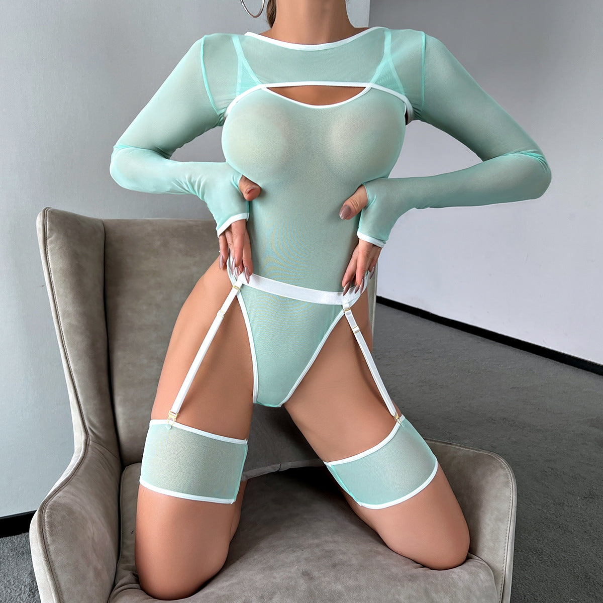 LADIES LONG SLEEVE LINGERIE SET     VARIOUS COLOURS      (SIZES  S-L)