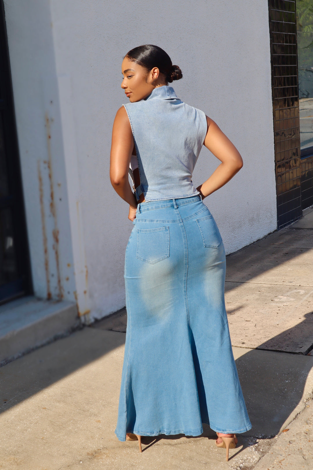 LADIES DENIM SKIRT WITH FRONT SLIT        BLUE DENIM        (SIZE  S / M / L / XL / 2XL)