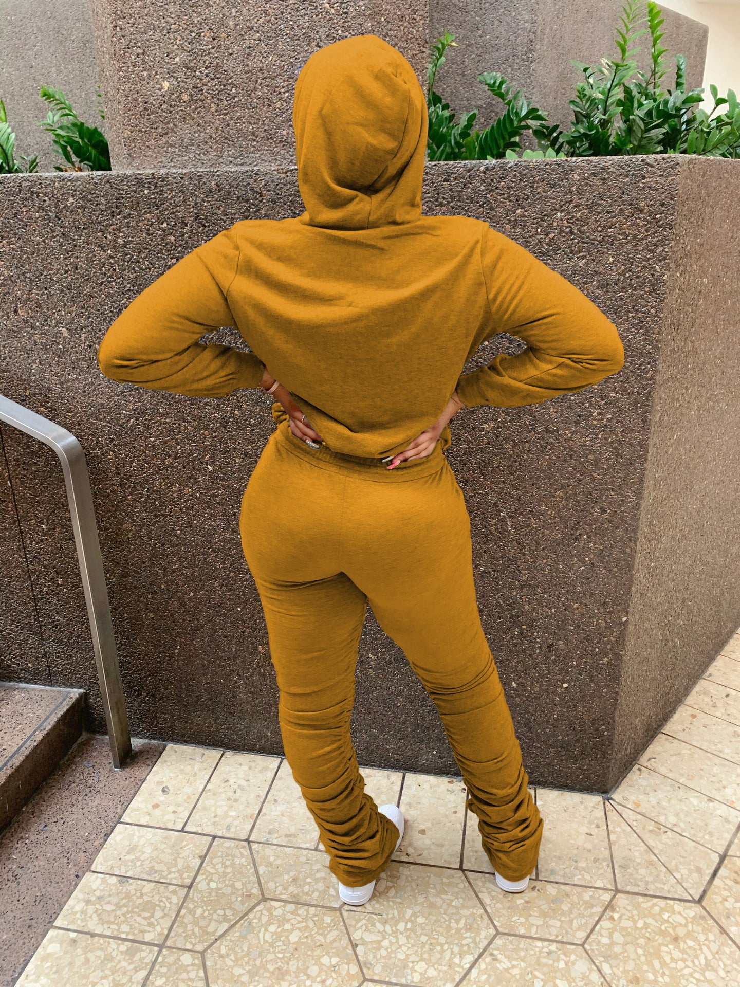 LADIES PLUS SIZE TWO PIECE ACTIVEWEAR TRACKSUIT            6 COLOURS            (SIZE  S - 4XL)