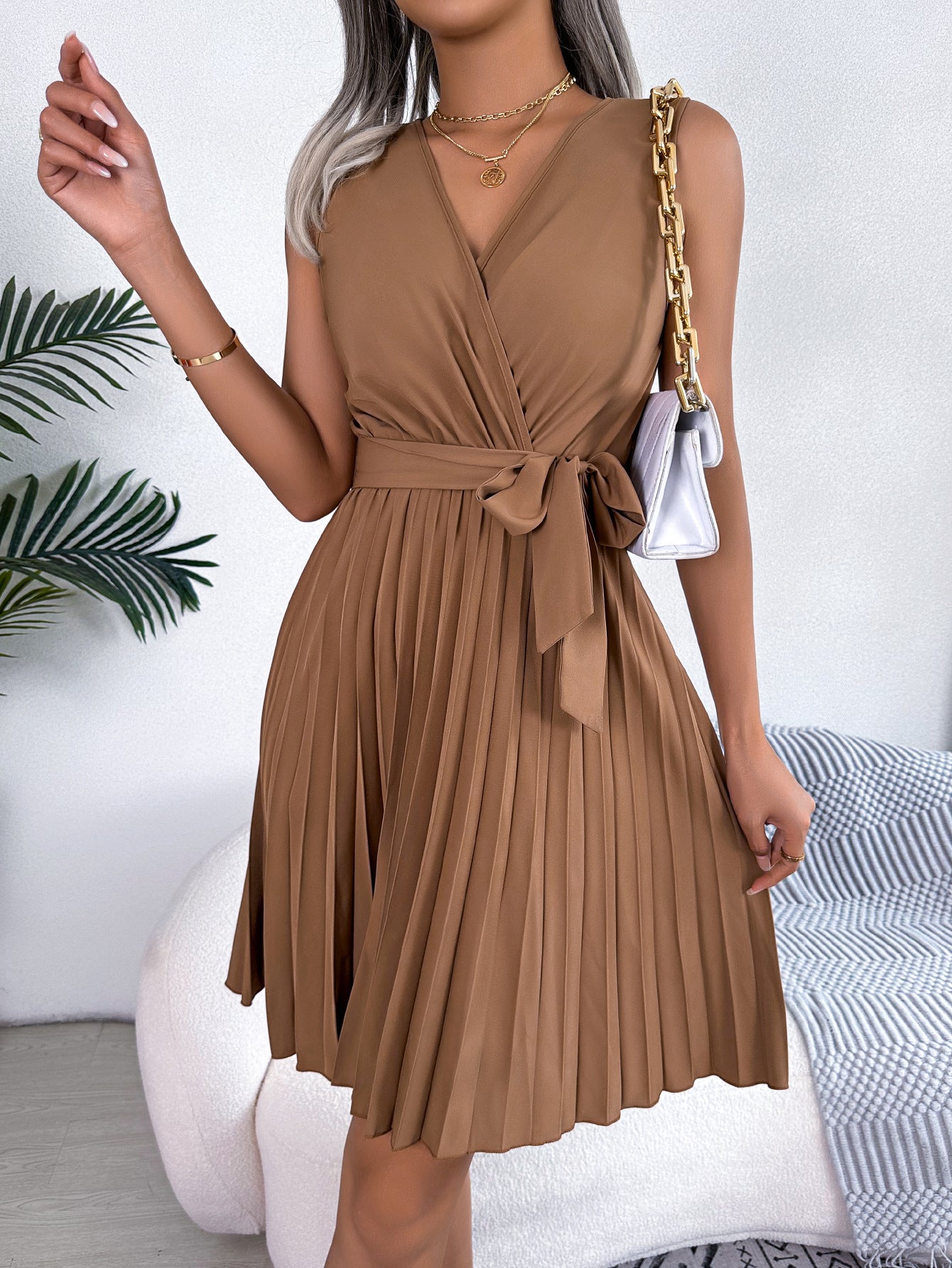 LADIES PLUS SIZE SLEEVELESS DRESS             KHAKI / LIGHT BLUE / BLACK           (SIZE  S - XL)