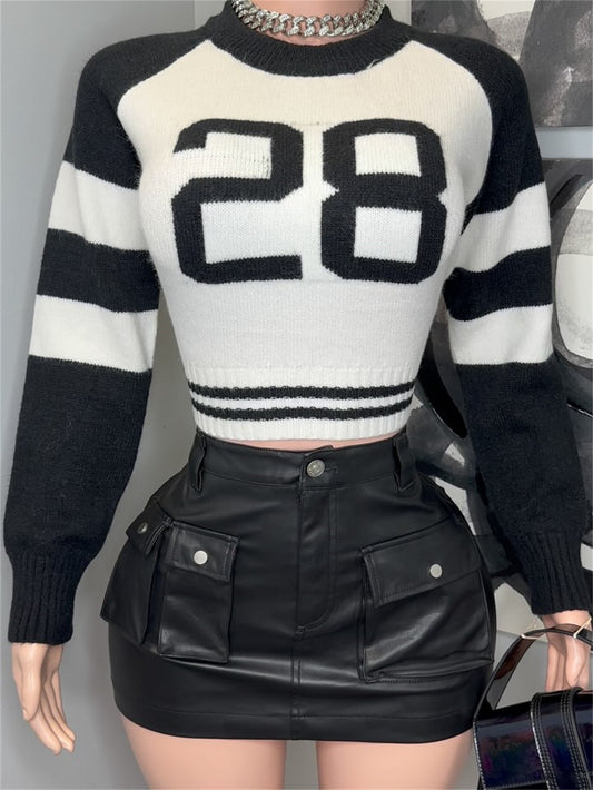 LADIES LONG SLEEVE CROPPED SWEATER                  BLACK                  (SIZE  S - L)