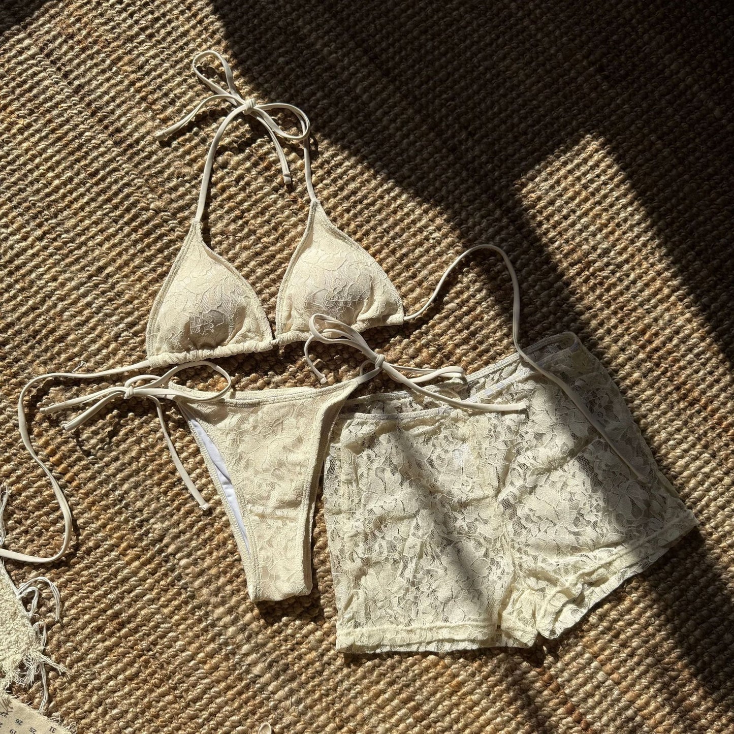 LADIES THREE PIECE BIKINI SWIMWEAR SET                 WHITE / OFF-WHITE / BLACK             (SIZE  S - L)