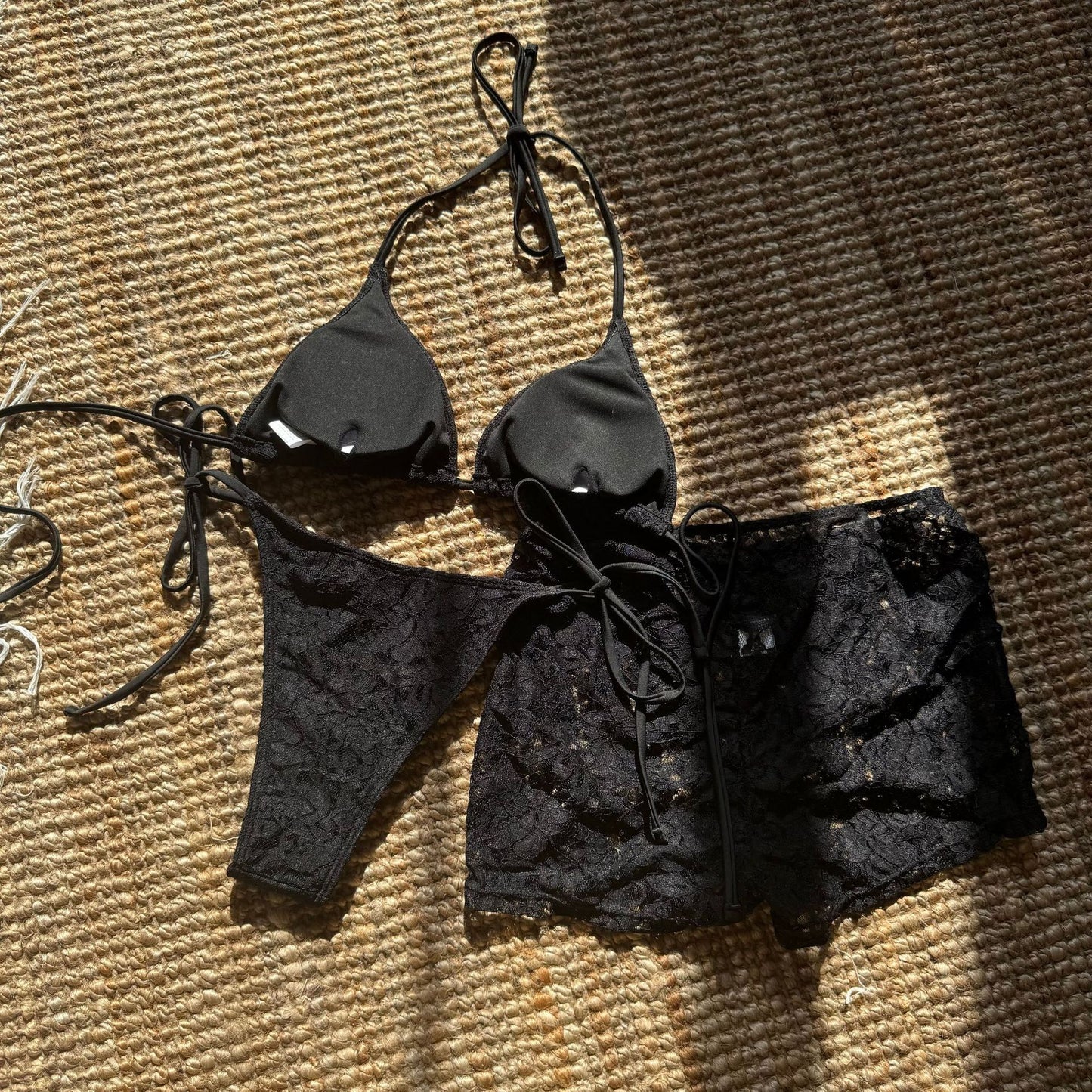 LADIES THREE PIECE BIKINI SWIMWEAR SET                 WHITE / OFF-WHITE / BLACK             (SIZE  S - L)