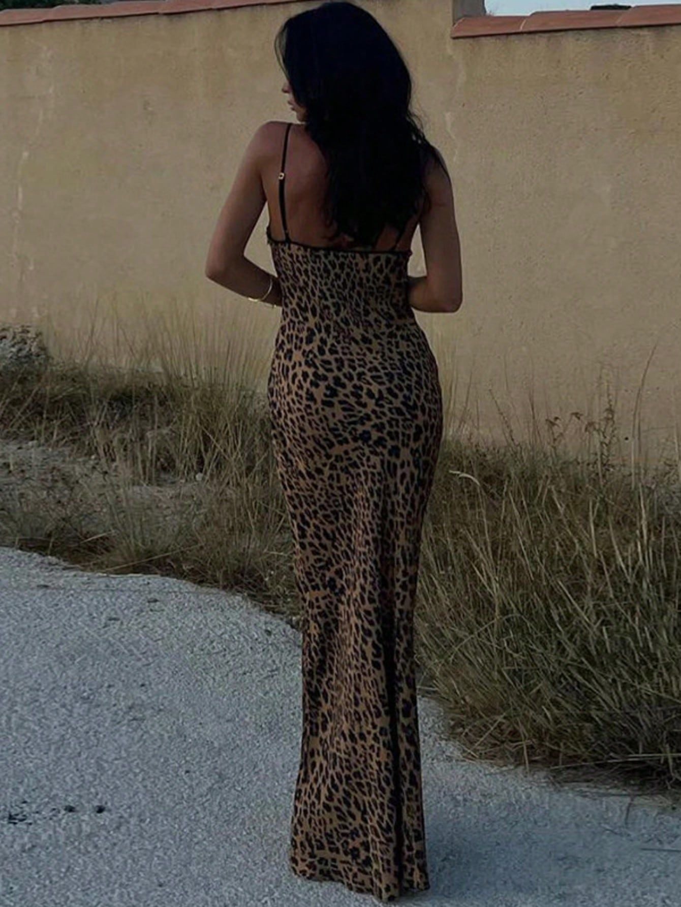 LADIES LONG BACKLESS LEOPARD PRINT DRESS                       LEOPARD PRINT                         (SIZE  S - L)
