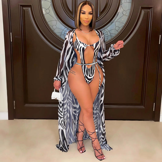 LADIES TWO PIECE SWIMWEAR SET                           BLACK & WHITE                          (SIZE  S - XL)