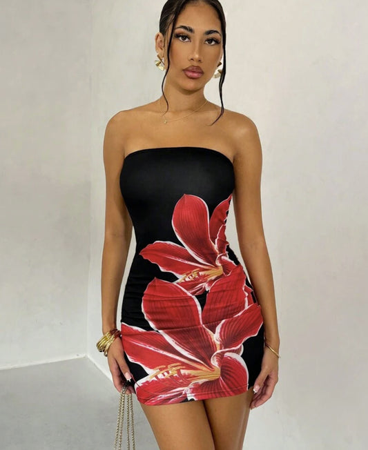 LADIES STRAPLESS MINI DRESS                                  BLUE / BLACK-RED / YELLOW / WHITE-PINK                                     (SIZE  S - XL)