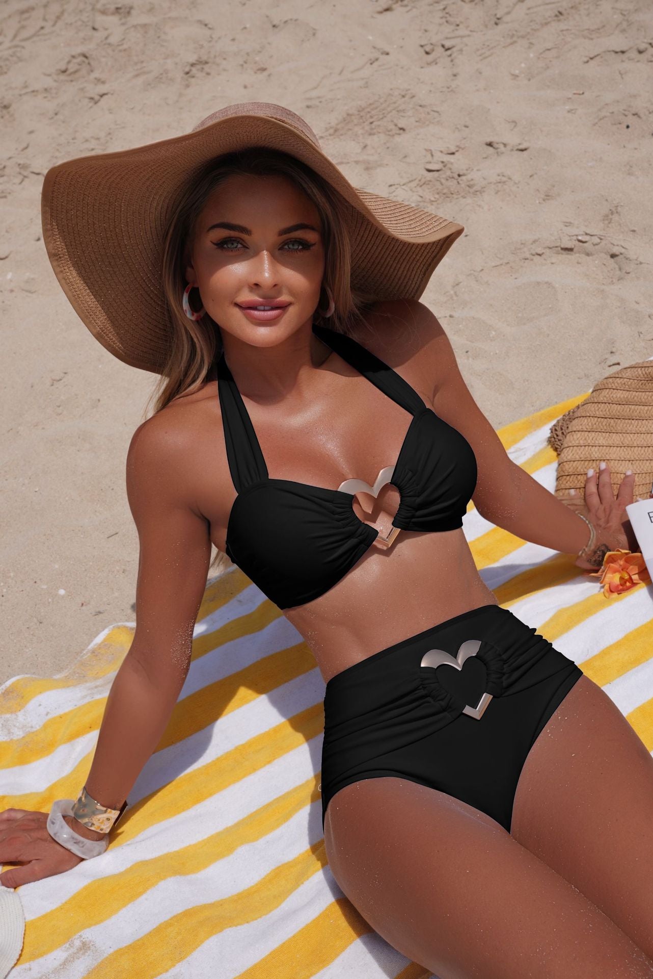 LADIES TWO PIECE BIKINI SWIMWEAR BEACHWEAR                           WHITE / BLACK                         (SIZE  S - L)